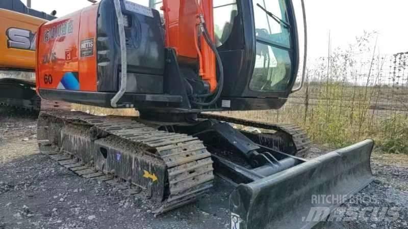 Hitachi ZX 60 Kāpurķēžu ekskavatori