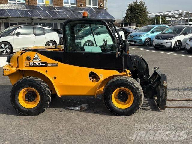 JCB 520-40 Teleskopiskie manipulatori