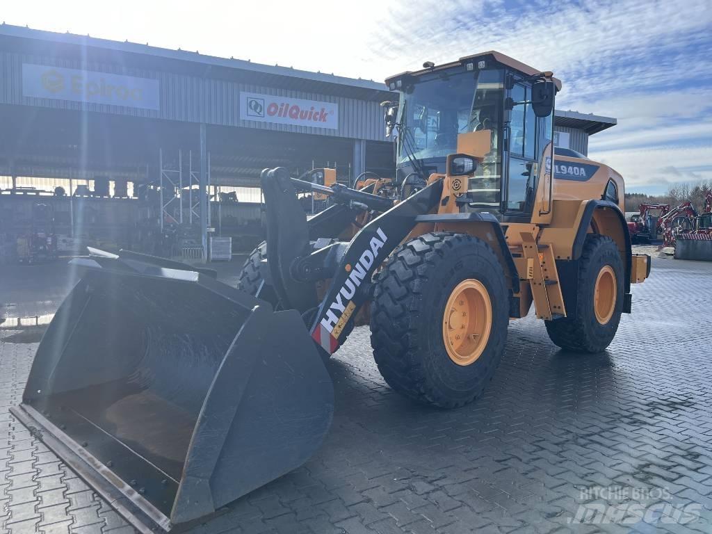 Hyundai HL940A Iekrāvēji uz riteņiem