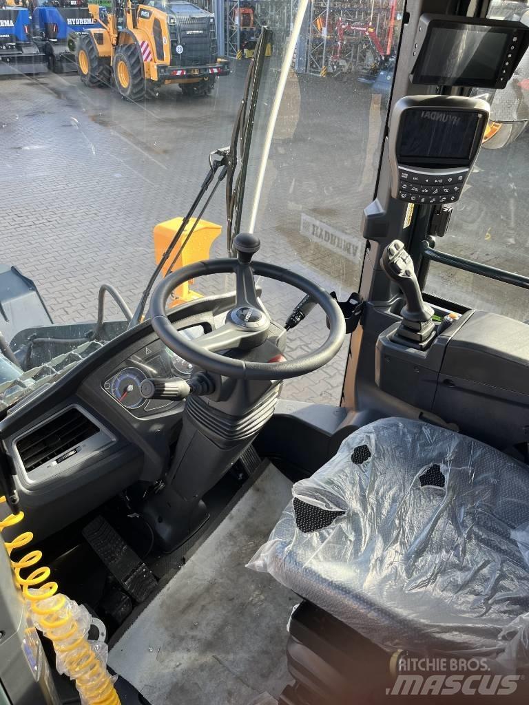 Hyundai HL940A Iekrāvēji uz riteņiem