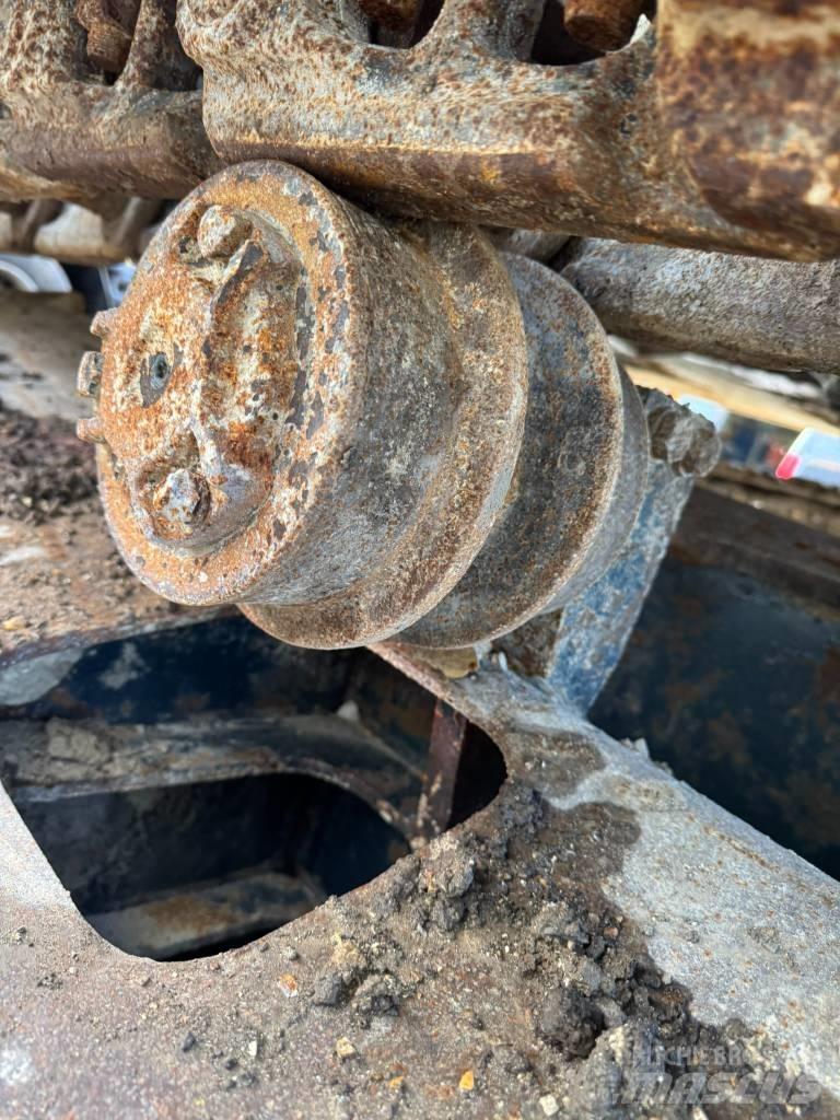 Hyundai R330 Kāpurķēžu ekskavatori