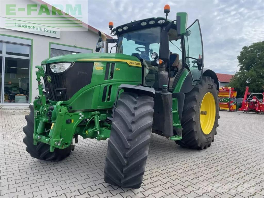 John Deere 6r 250 Traktori