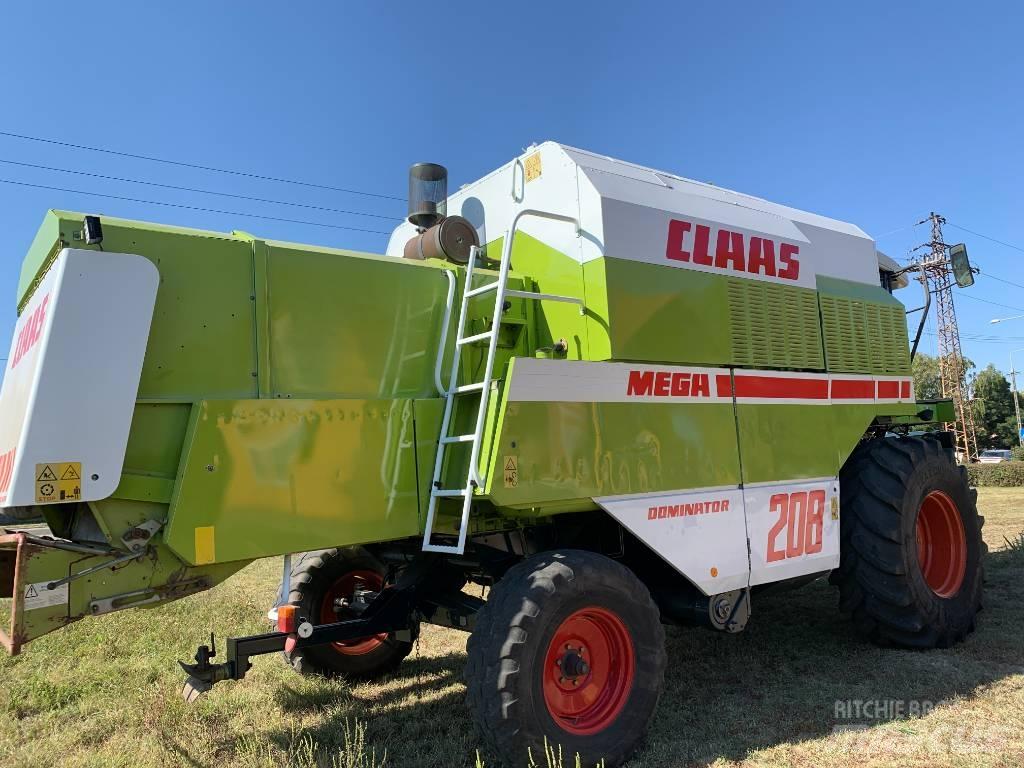 Claas mega II 208 Ražas novākšanas kombaini