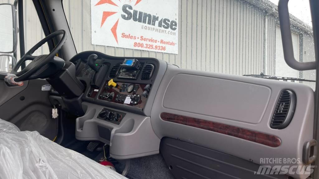 Freightliner M2 Šasija ar kabīni