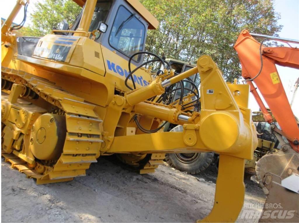 Komatsu D 155 A-1 Kāpurķēžu buldozeri