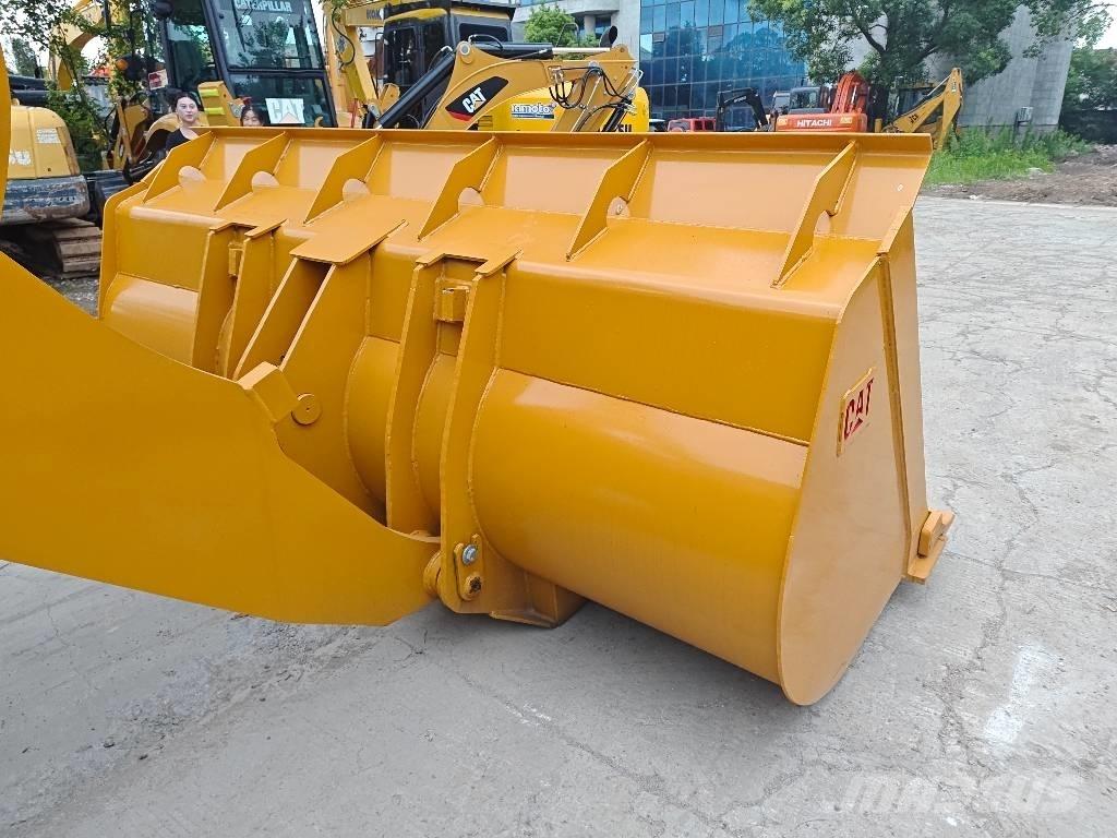 CAT 966 H Iekrāvēji uz riteņiem