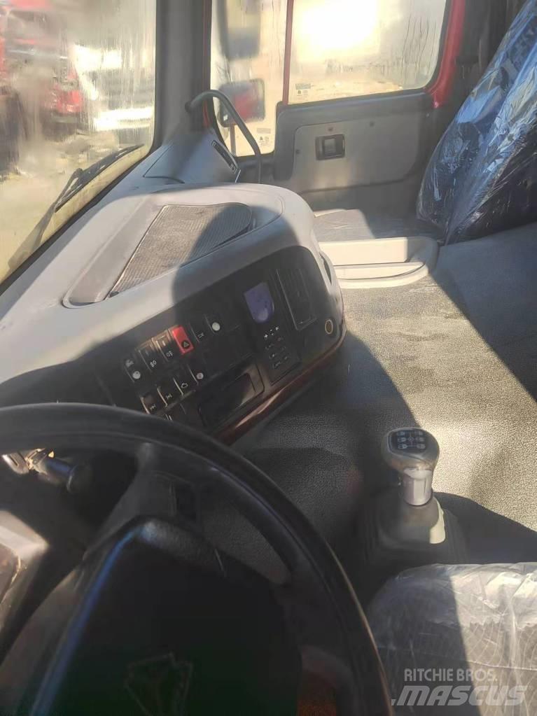 Howo 371 8x4 Pašizgāzējs