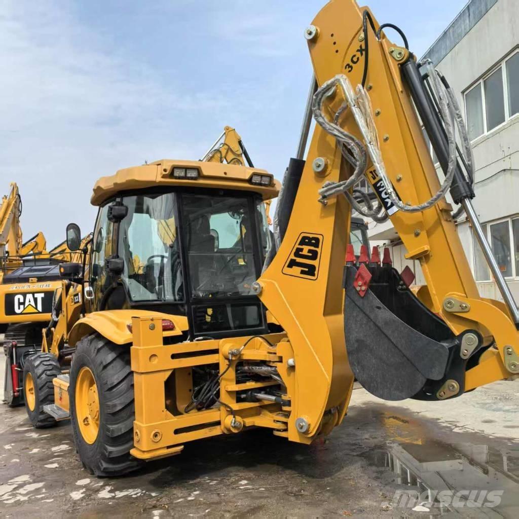 JCB 3 CX Ekskavatori-iekrāvēji