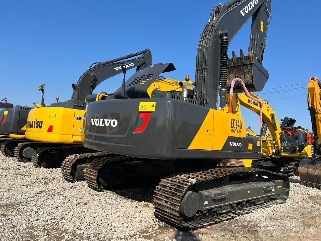 Volvo EC240DL Kāpurķēžu ekskavatori