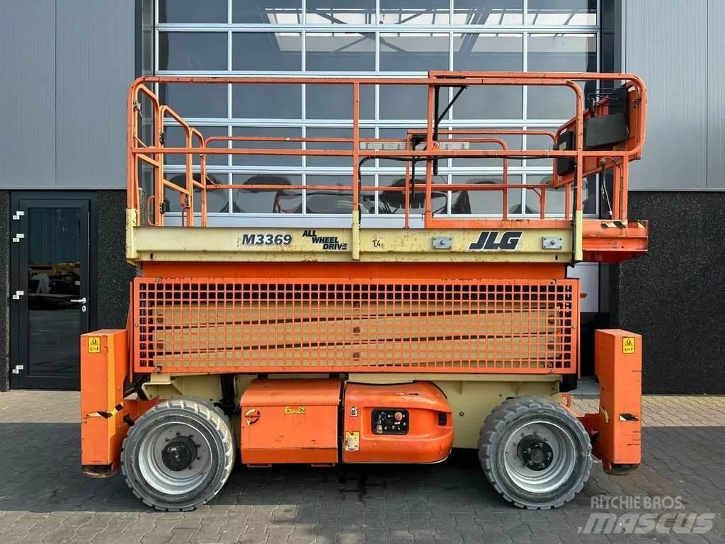JLG M3369 Šķerveida pacēlāji