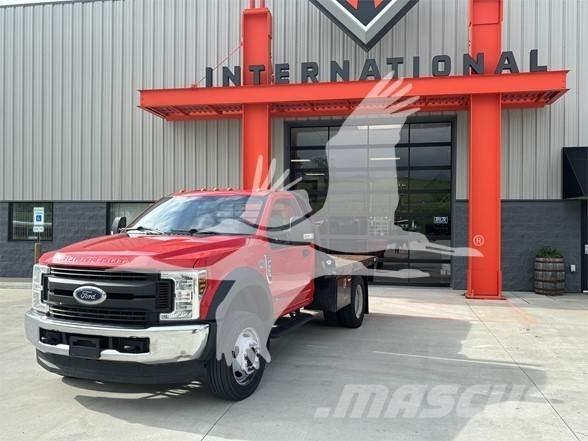 Ford F550 SD Platformas/izkraušana no sāniem