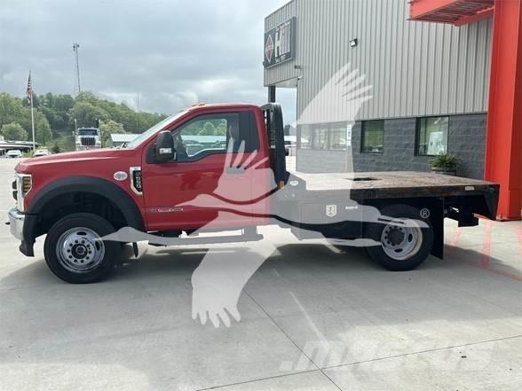 Ford F550 SD Platformas/izkraušana no sāniem