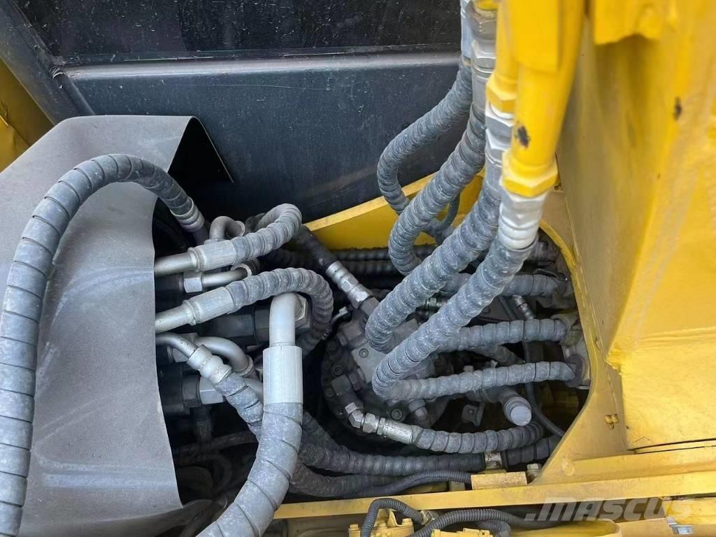 Komatsu PC70-8 Vidēja lieluma ekskavatori 7 t - 12 t