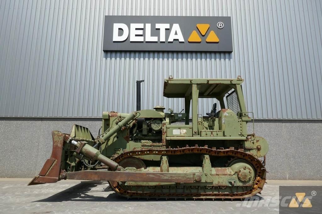 CAT D7F Ex-army Kāpurķēžu buldozeri