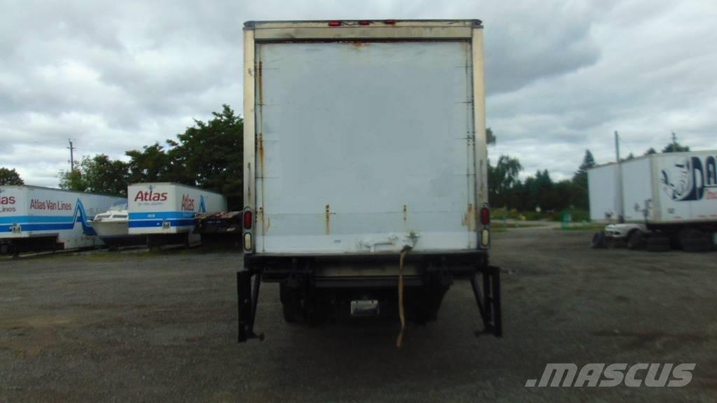 International 7600 Furgons