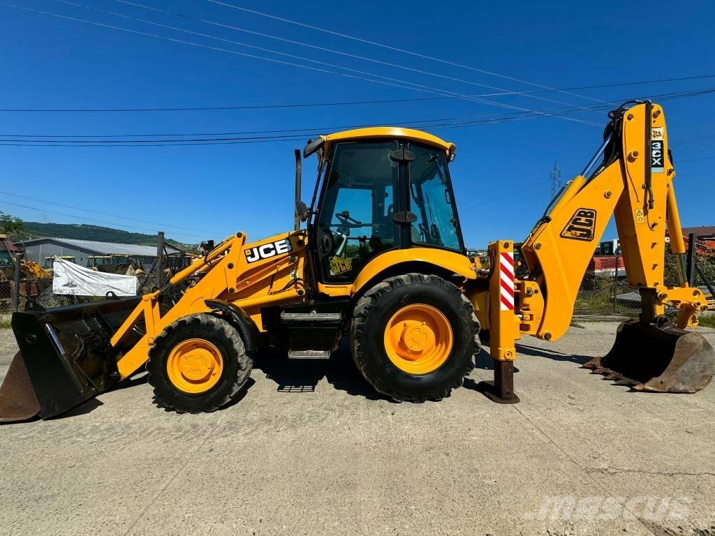 JCB 3CX Ekskavatori-iekrāvēji