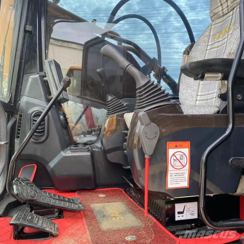 Sany SY 215 C Kāpurķēžu ekskavatori