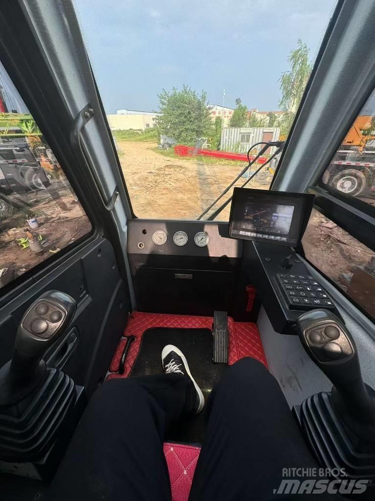 Sany STC 500 Visurgājēji celtņi