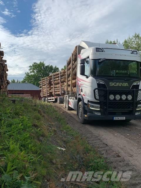 Scania R580B6X4NB Kokvedēji