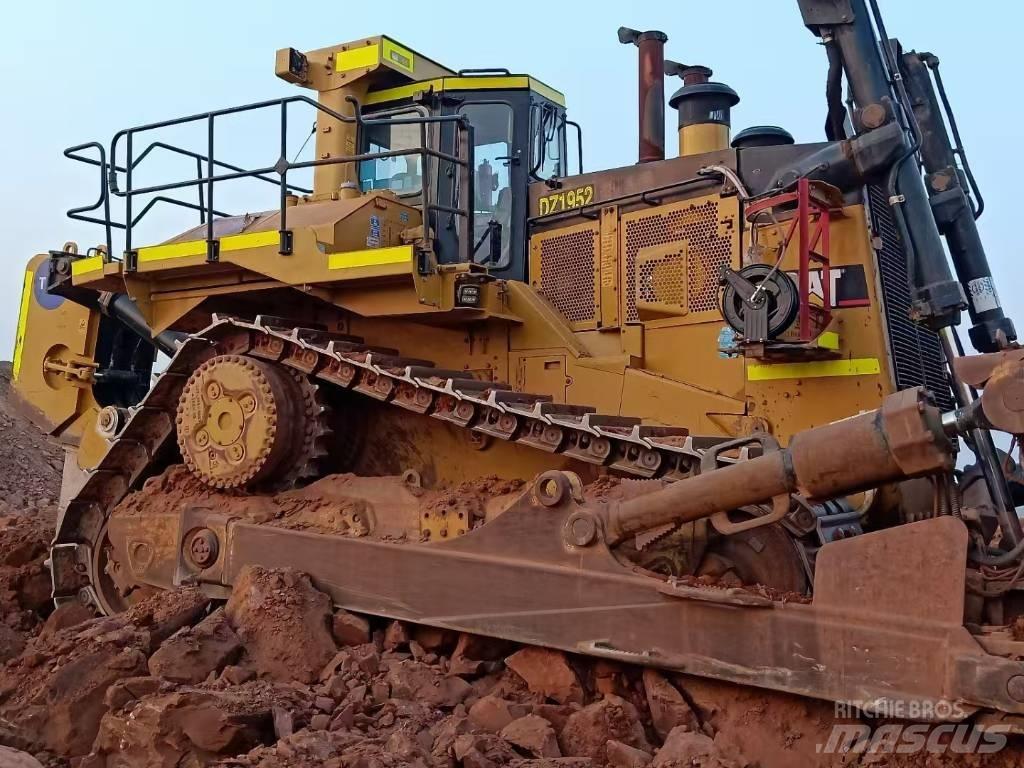 CAT D 11 R Kāpurķēžu buldozeri