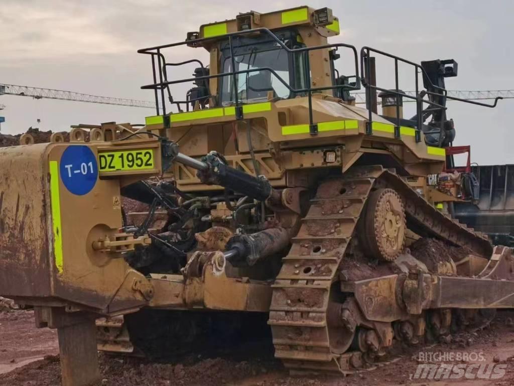 CAT D 11 R Kāpurķēžu buldozeri