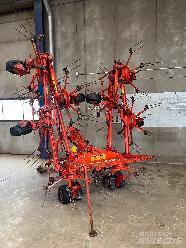 Kuhn 8501 MH Grābekļi un siena ārdītāji