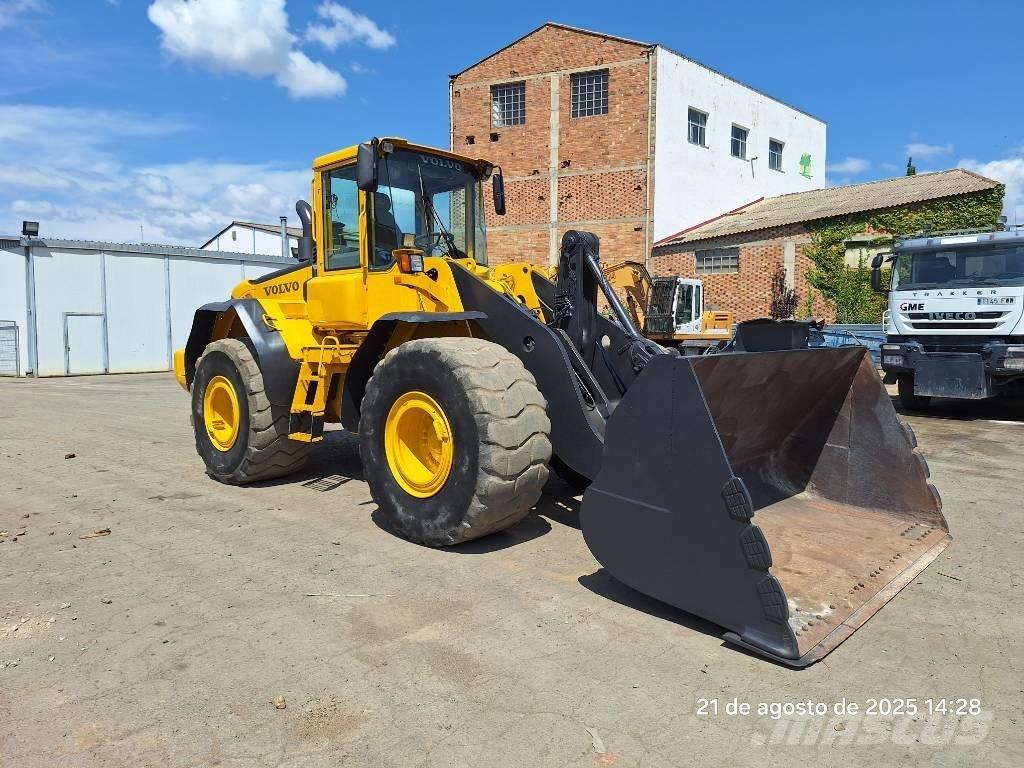 Volvo L 120 E Iekrāvēji uz riteņiem