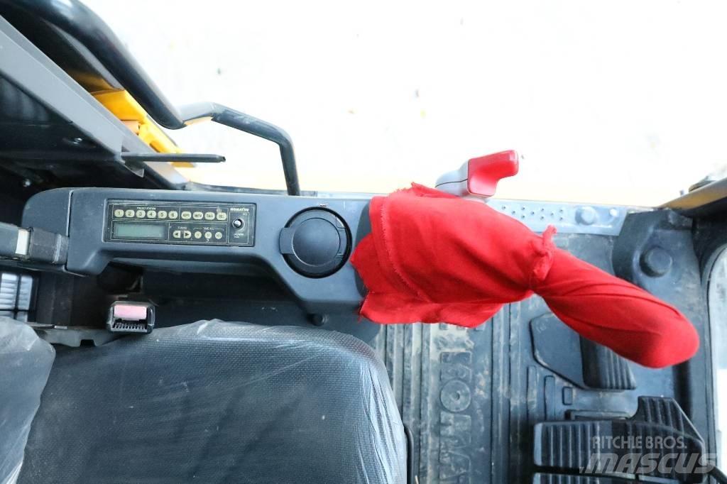 Komatsu PC 210 LC-8 Kāpurķēžu ekskavatori