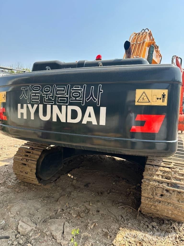 Hyundai 305LC-9S Kāpurķēžu ekskavatori