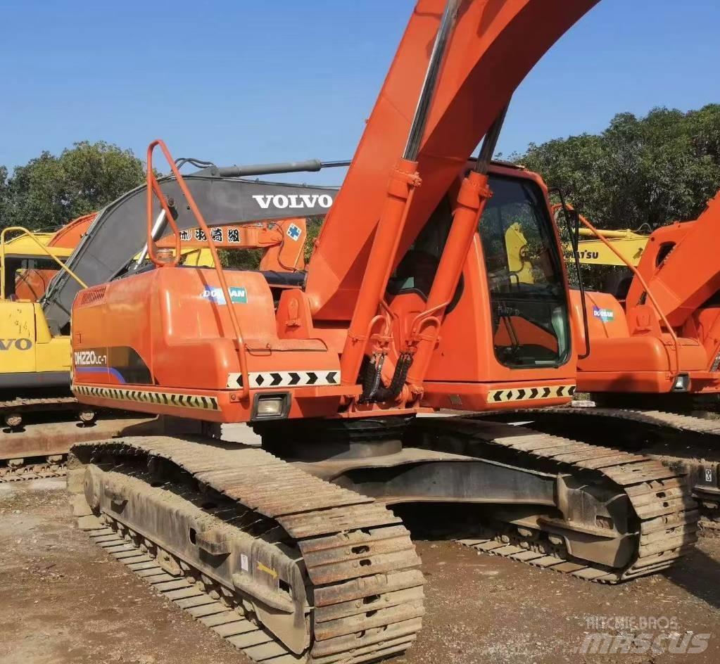 Doosan DH 220 Kāpurķēžu ekskavatori