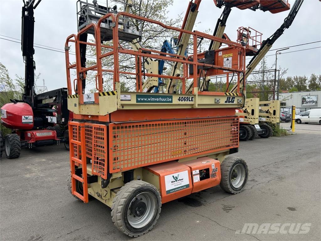 JLG 4069 LE (3614) Šķerveida pacēlāji
