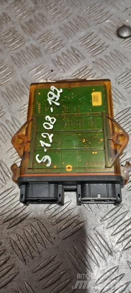 Scania 94 D.    QM1136 Elektronika