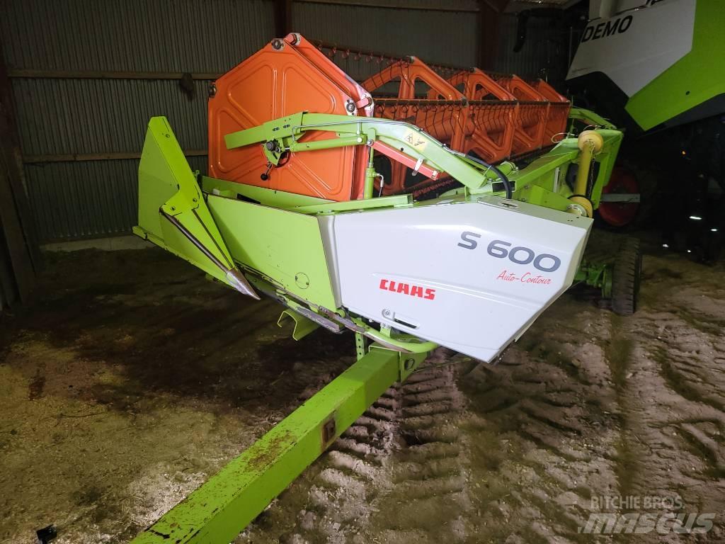CLAAS S600 Ražas novākšanas galvas
