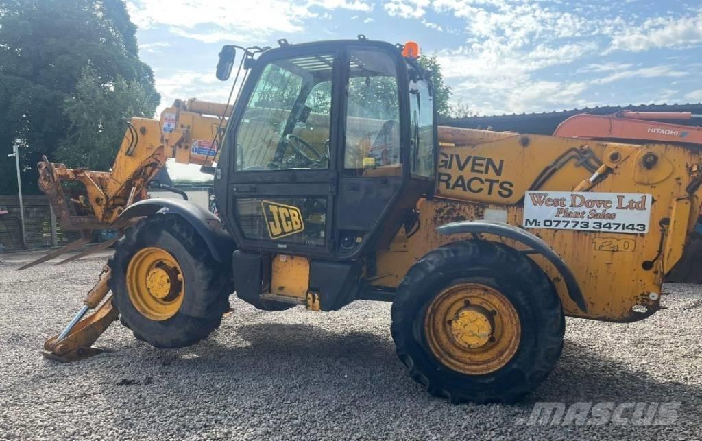 JCB 532-120 Teleskopiskie manipulatori
