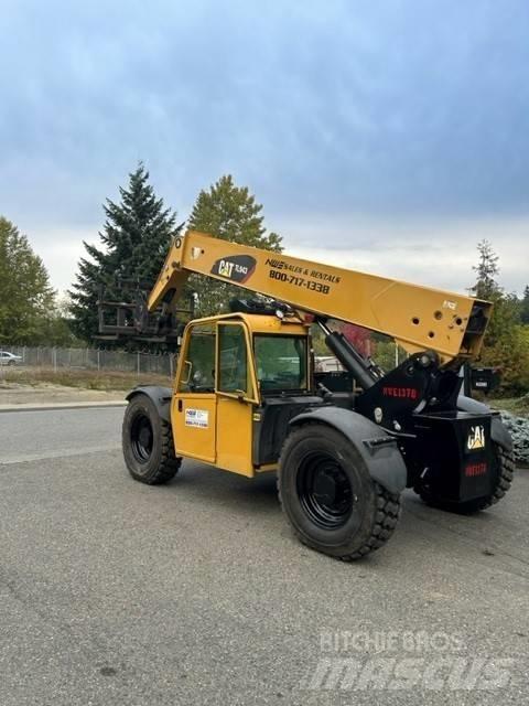CAT TL 943 Teleskopiskie manipulatori