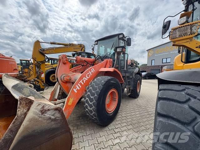 Hitachi ZW 180 Iekrāvēji uz riteņiem