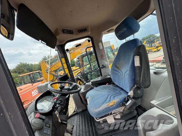 Hitachi ZW 180 Iekrāvēji uz riteņiem