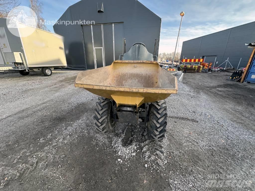 Neuson 1001 Mini pašizgāzēji
