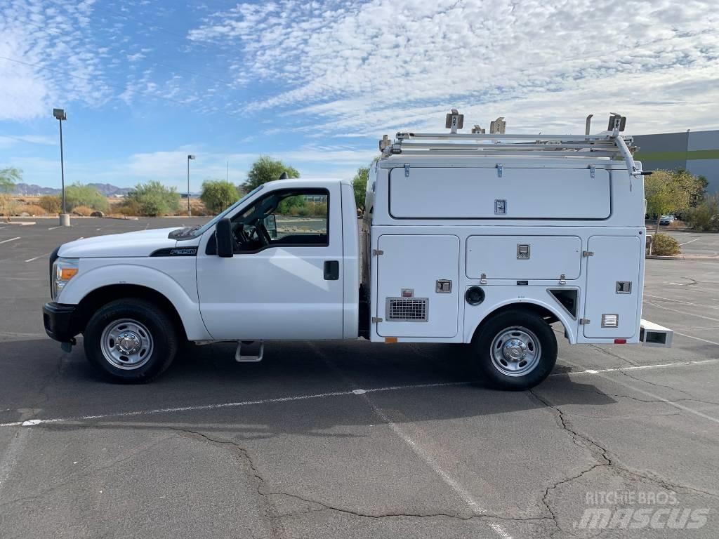 Ford F 350 Vieglais kravas automobilis/izkraušana no sāniem