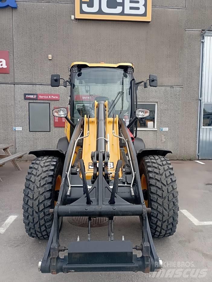 JCB 409 Iekrāvēji uz riteņiem