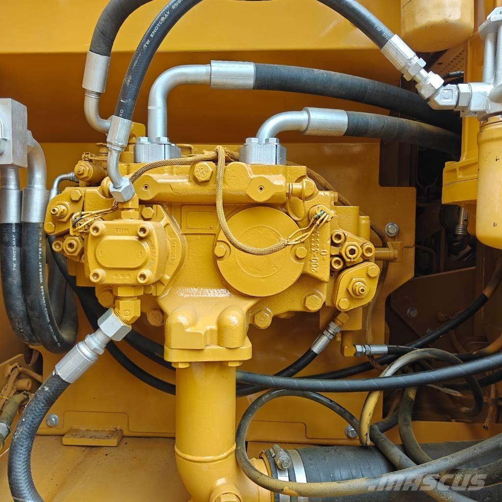 CAT 320 D Kāpurķēžu ekskavatori