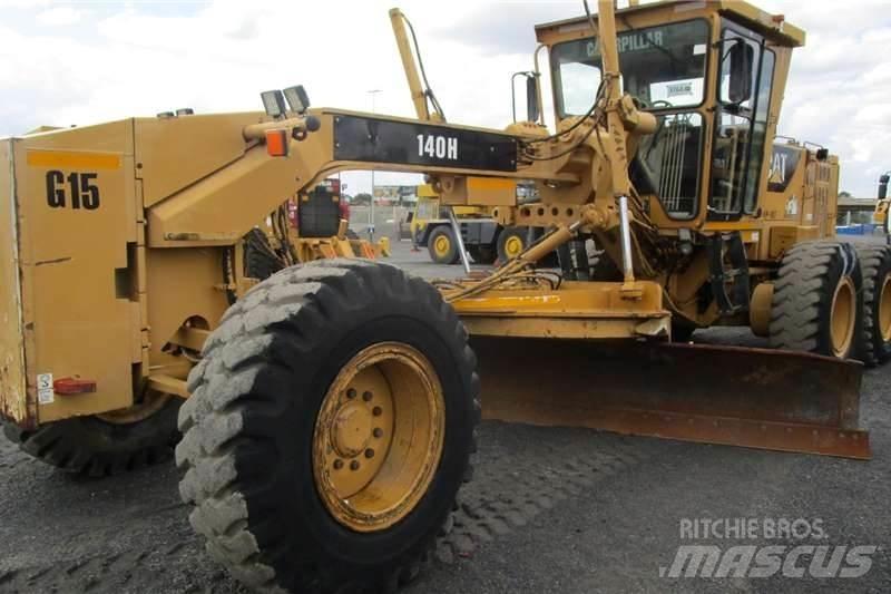 CAT 140H Greideri