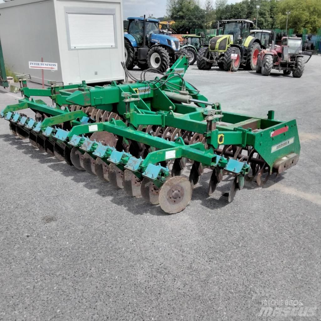 Franquet Synchromix Cita augsnes apstrādes tehnika un papildaprīkojums