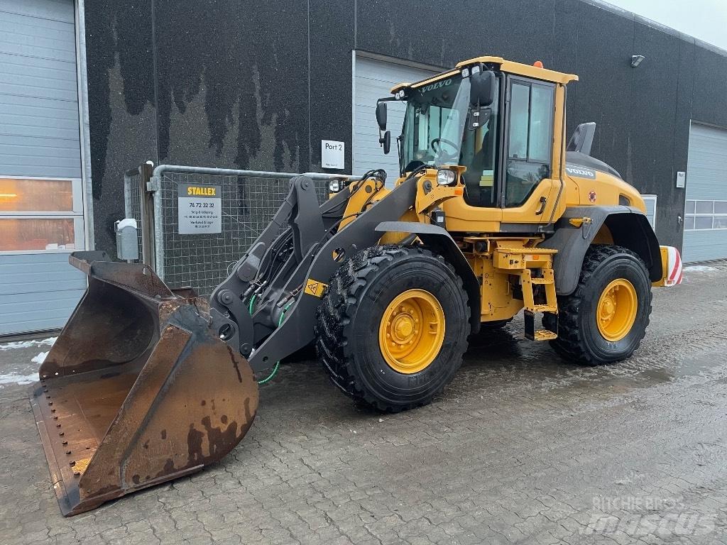 Volvo L60H Iekrāvēji uz riteņiem
