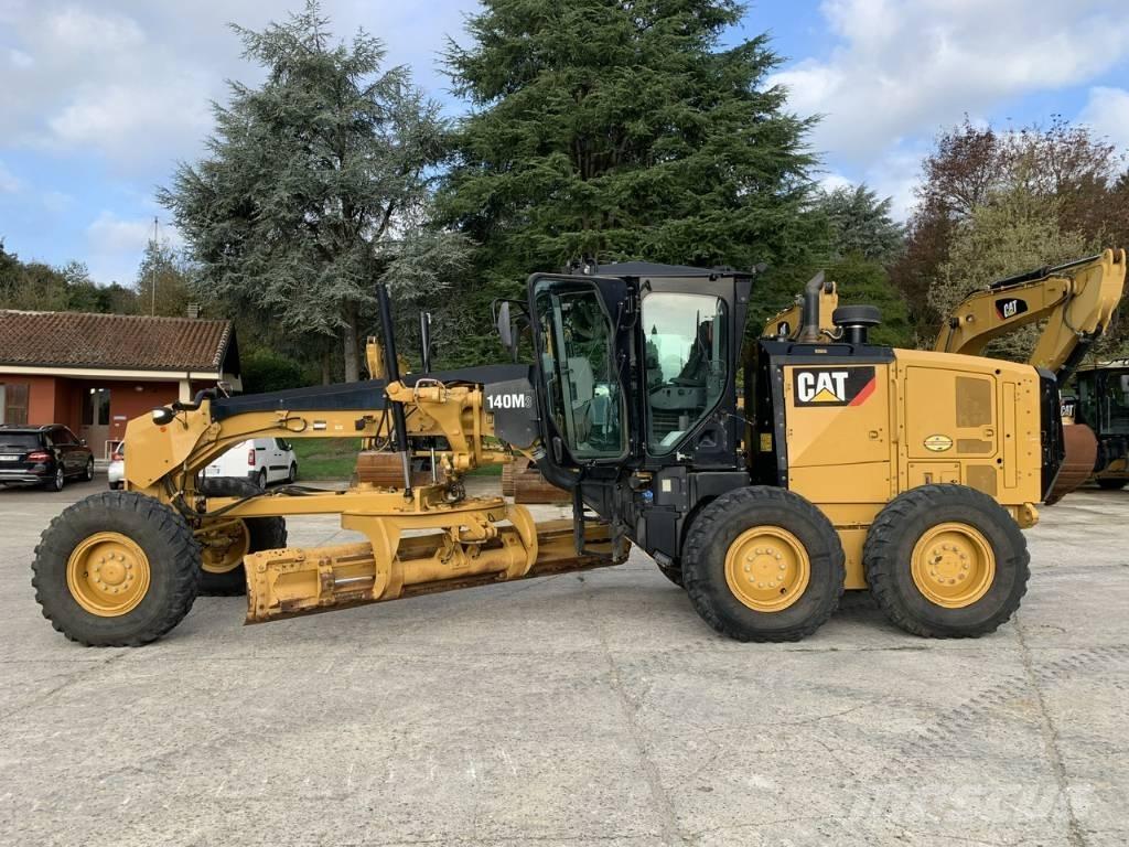 CAT 140 M 3 Greideri