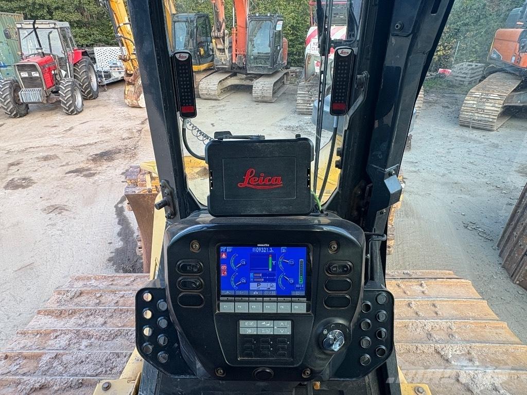 Komatsu D 61 PX-23 Kāpurķēžu buldozeri