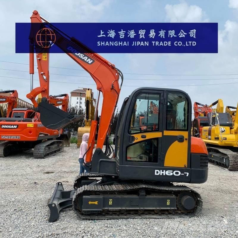 Doosan DH 60 Kāpurķēžu ekskavatori