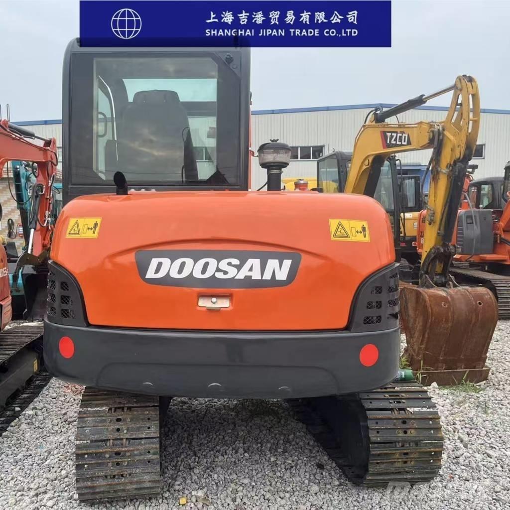 Doosan DH 60 Kāpurķēžu ekskavatori