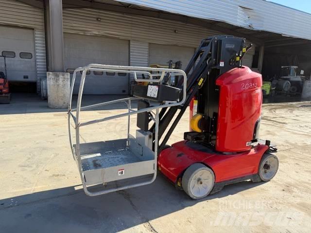 Manitou 100 VJR Vertikālie pacēlāji