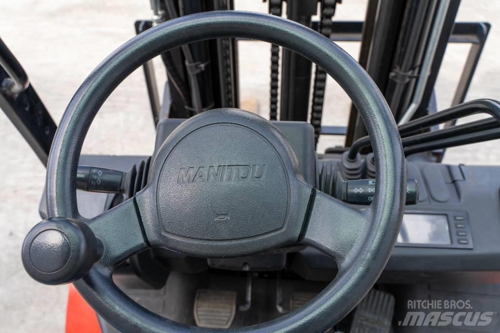 Manitou MI 25 D Tehnika ar dīzeļa dzinēju